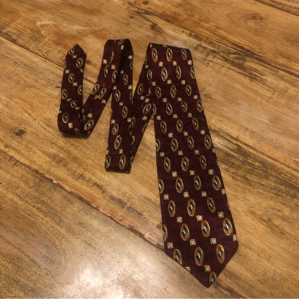 ROBERT TALBOTT STUDIO Men’s Tie.